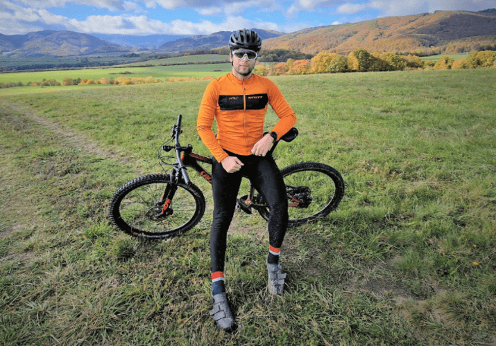 ΔΟΚΙΜΗ: Scott Warm Hybrid RC. Ένα μεταβατικό μπουφάν ή μια μονωμένη μακριά φανέλα;