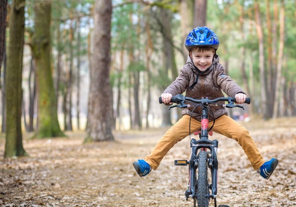 Πώς να διδάξετε ένα παιδί να κάνει ποδήλατο;>
