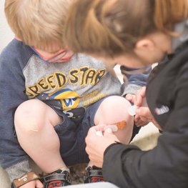 LIFESYSTEMS κιτ πρώτων βοηθειών - LITTLELIFE MINI FIRST AID KIT - μπλε